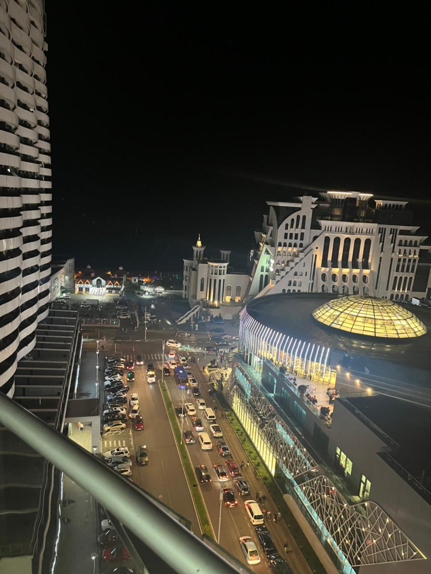 Orbi Plaza Tamara Aparthotel บาทูมิ ภายนอก รูปภาพ