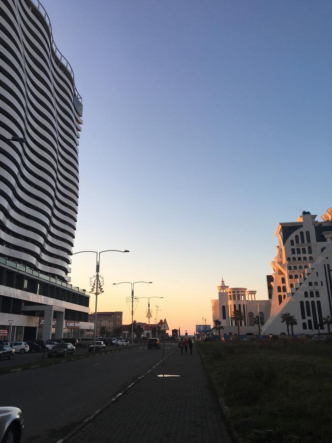 Orbi Plaza Tamara Aparthotel บาทูมิ ภายนอก รูปภาพ